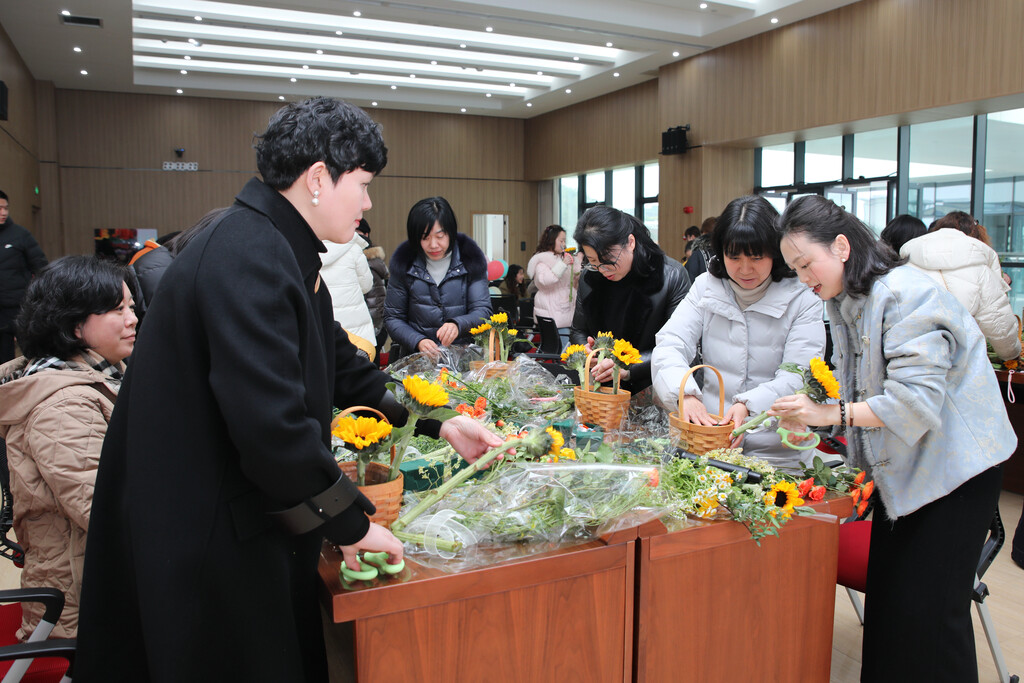 涪陵制药厂三八节活动1